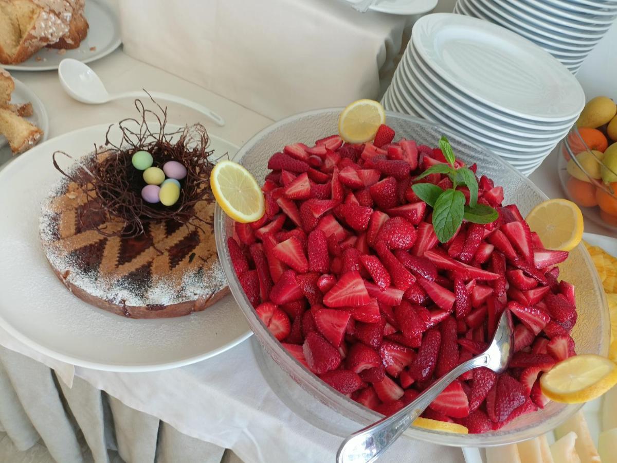 Hotel Ascot Риччоне Экстерьер фото