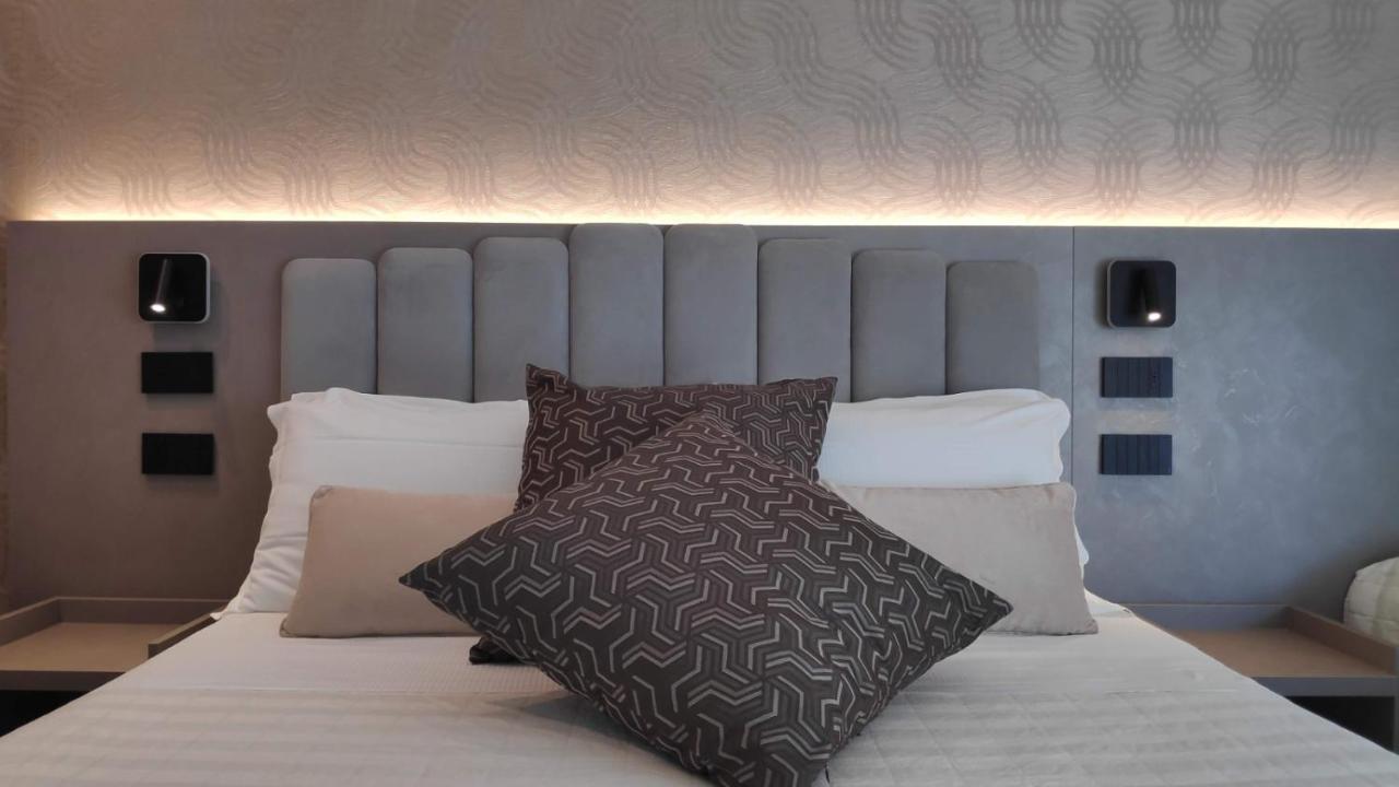 Hotel Ascot Риччоне Экстерьер фото