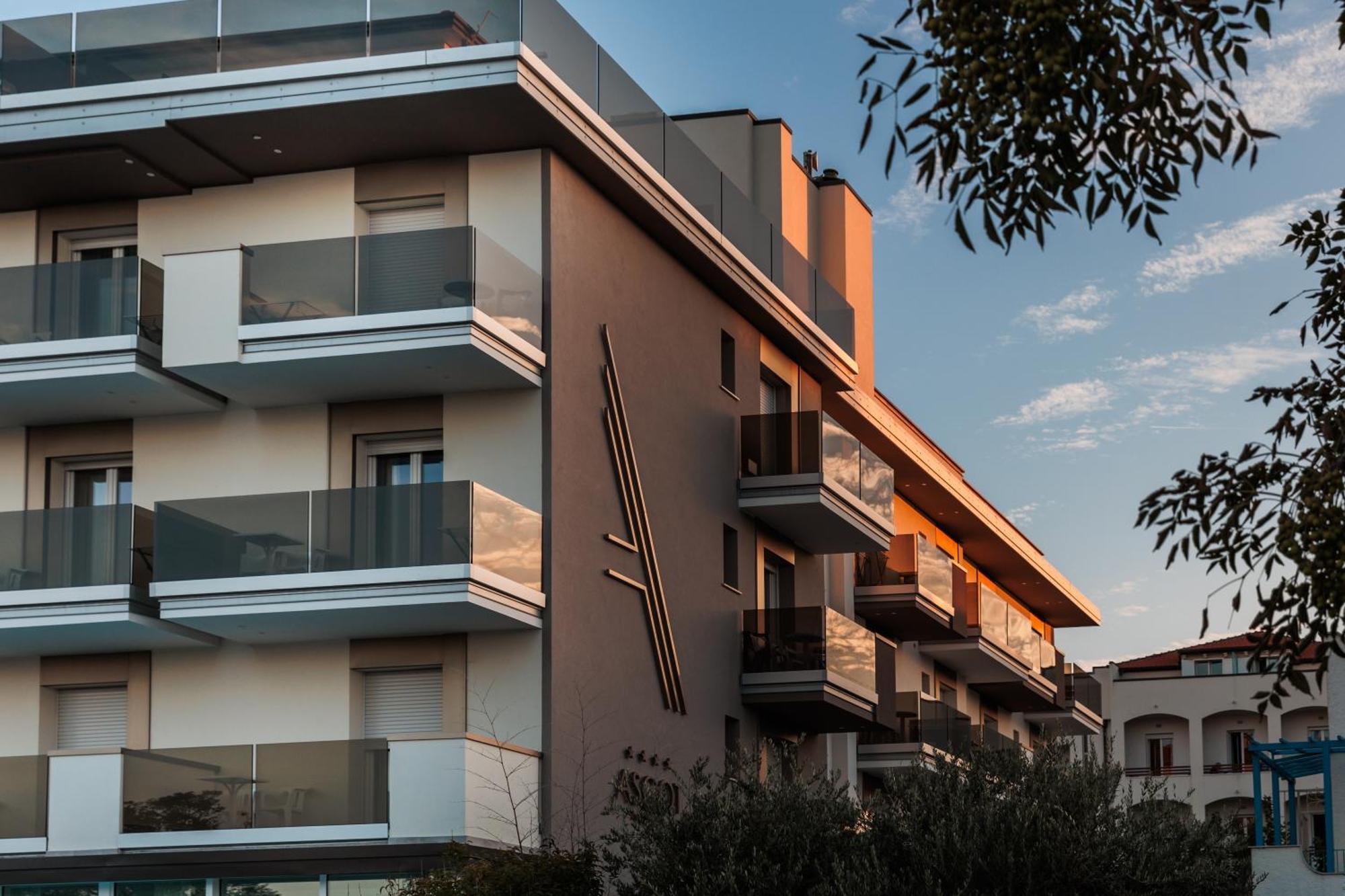 Hotel Ascot Риччоне Экстерьер фото