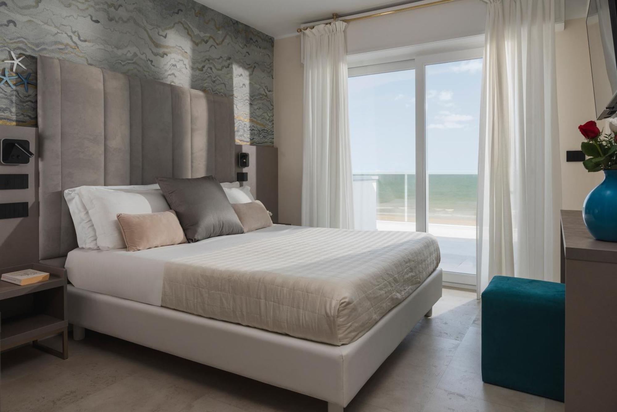 Hotel Ascot Риччоне Экстерьер фото