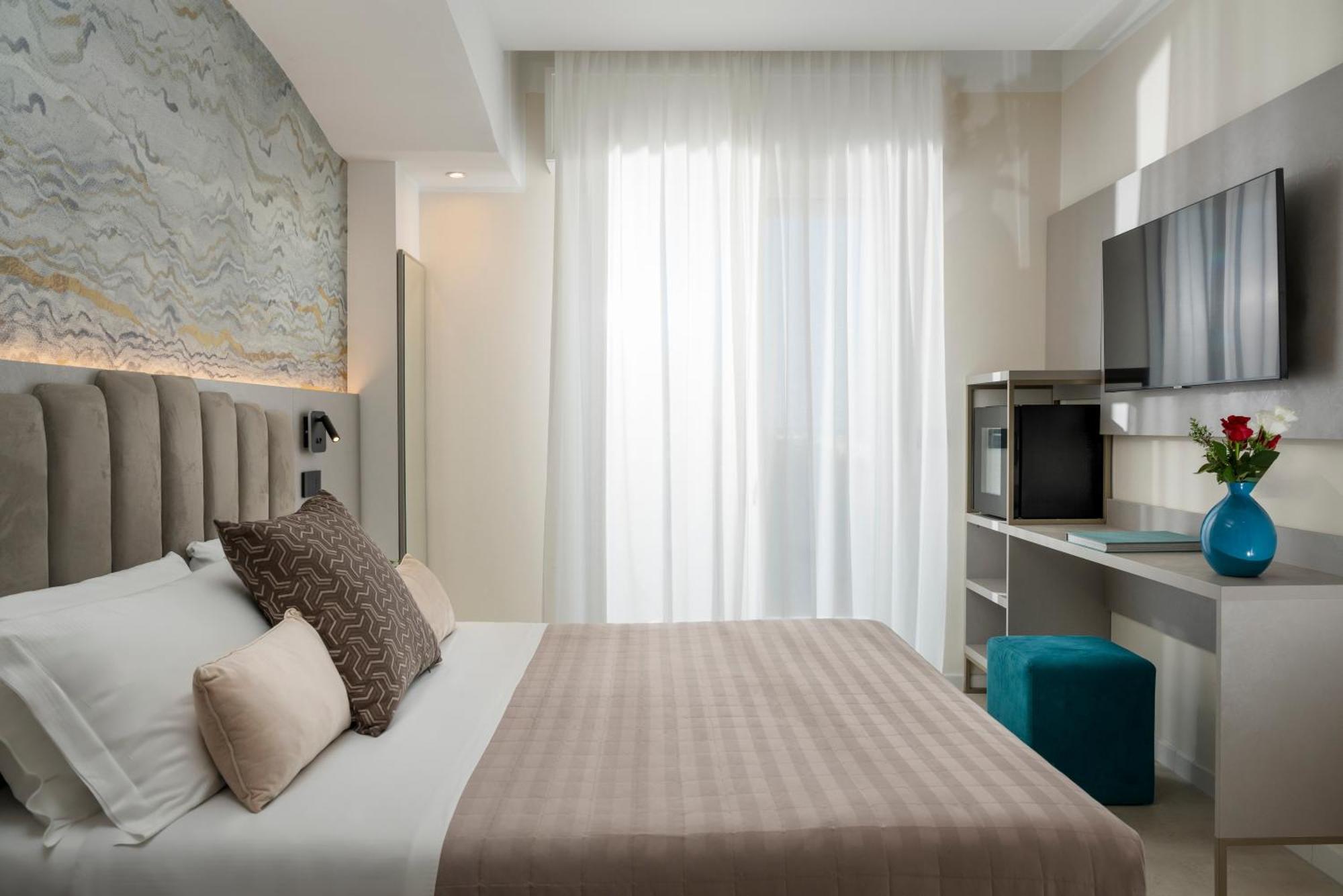 Hotel Ascot Риччоне Экстерьер фото