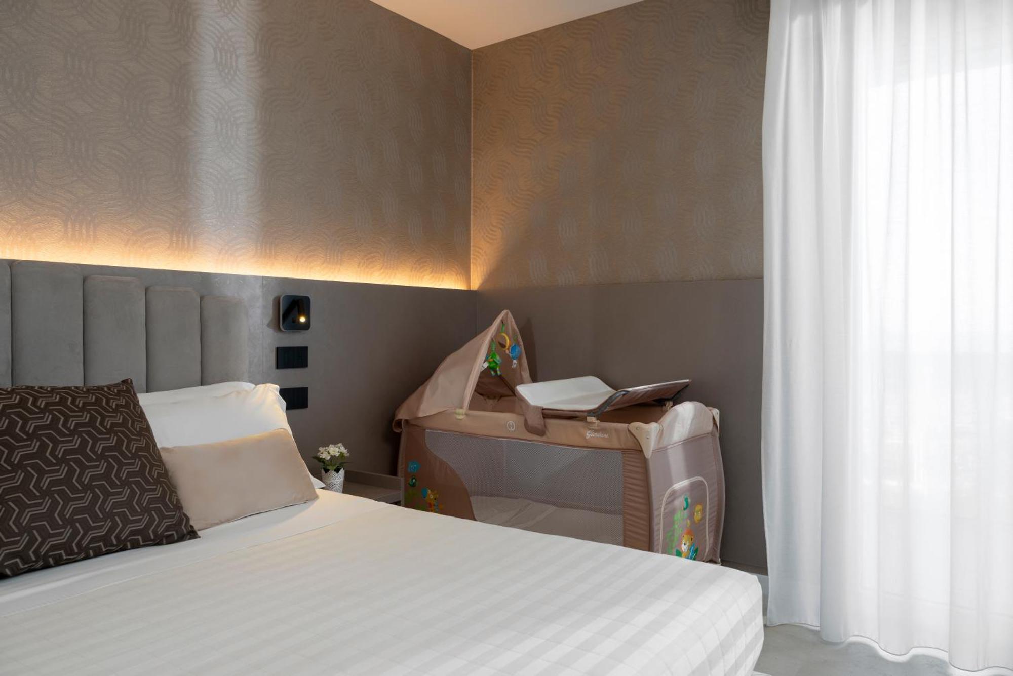 Hotel Ascot Риччоне Экстерьер фото