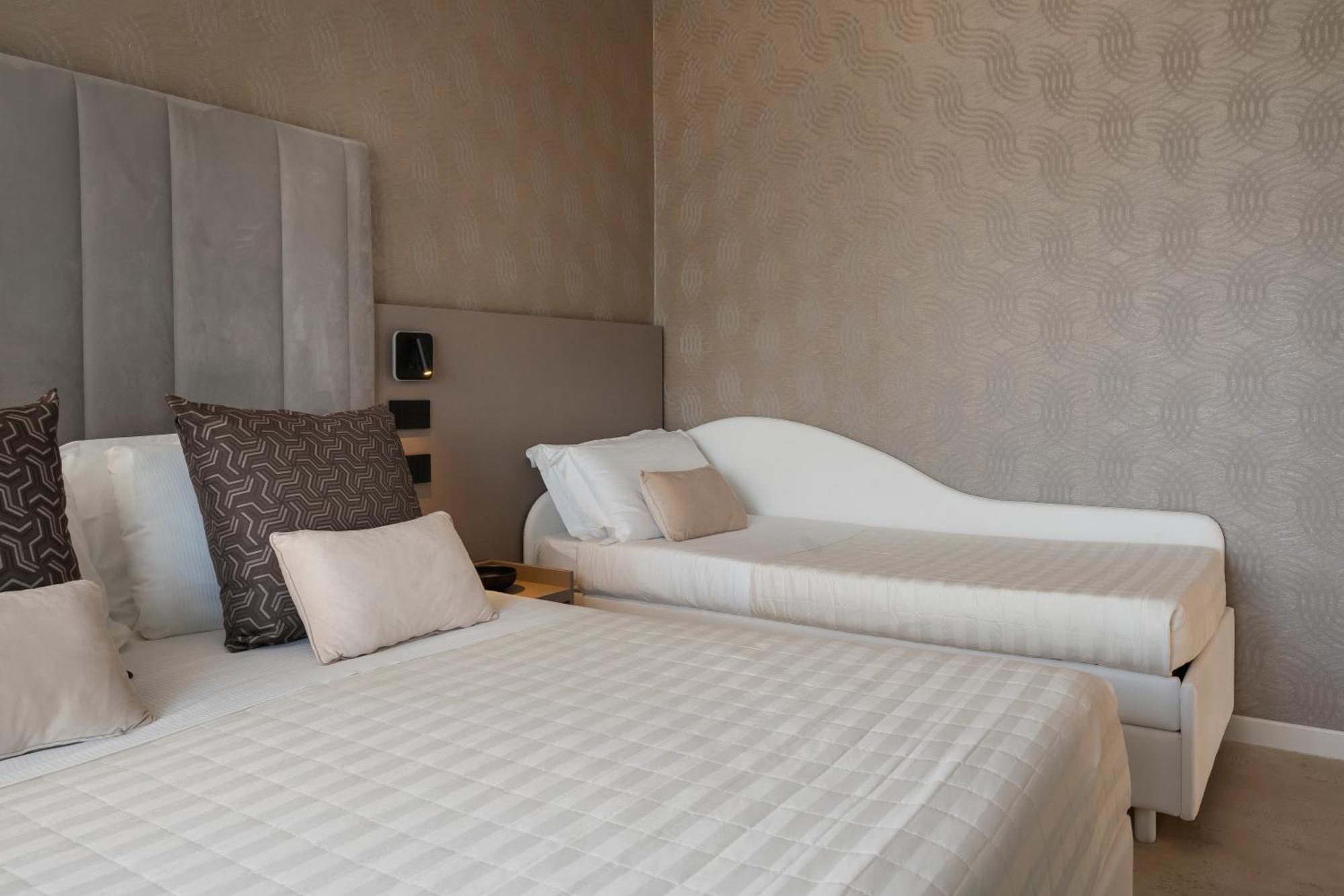 Hotel Ascot Риччоне Экстерьер фото